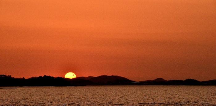 골드바흐의 추측을 뒤엎을 새 가설, 두 소수의 차는 모든 짝수이다(단독) 챗GPT, 독창적 기사 이미지