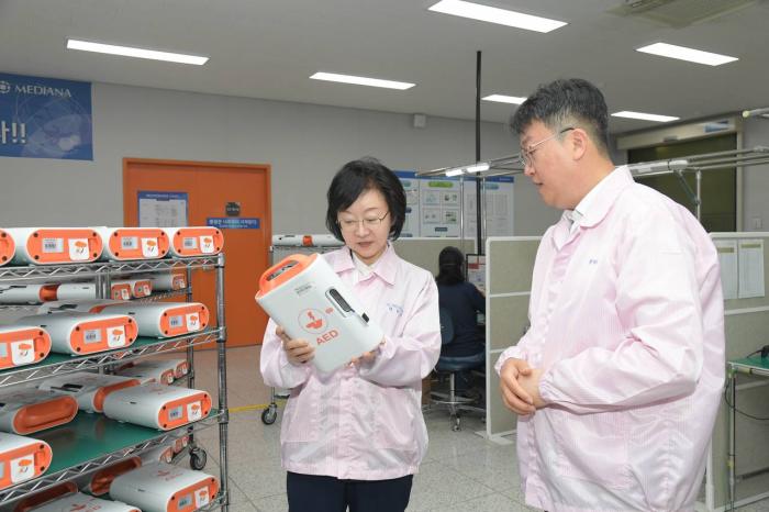 메디아나, 오유경 식약처장 본사 방문… "의료기기는 미래 산업…도전 돕는다"
