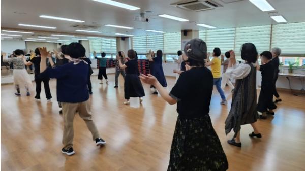 남양주풍양보건소, ‘어르신 건강개선 댄스교실’ 재개…1년 만에 운영