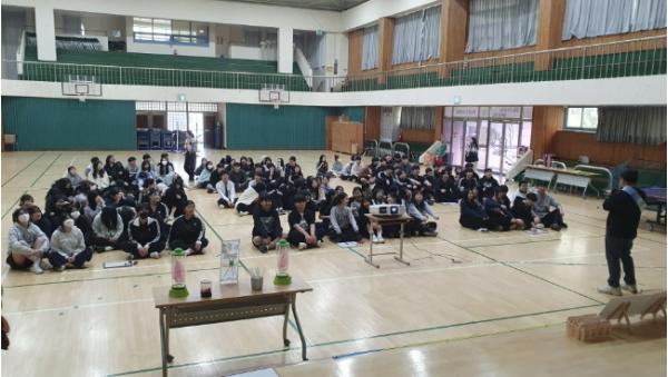 '퀴즈로 배우고 상담으로 끊는다' 함평군, 학교로 찾아가는 금연클리닉 운영