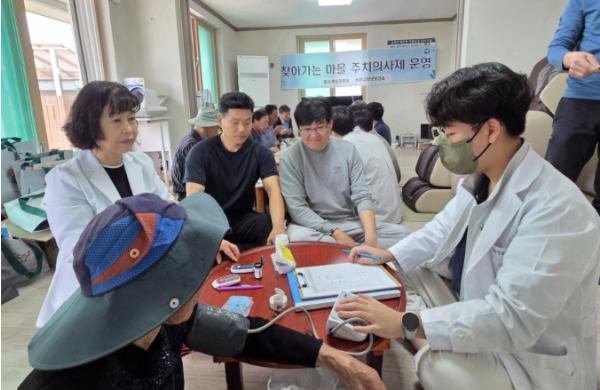 고창군, 찾아가는 ‘마을 주치의사제’ 죽도마을 방문