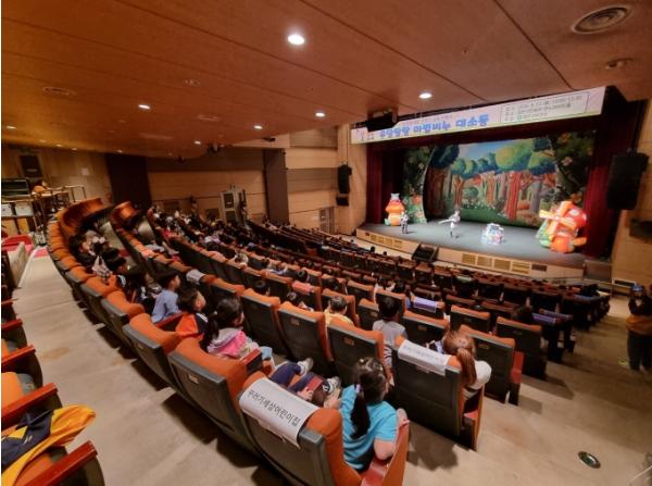 수원시 장안구보건소, 감염병 예방 손씻기 교육 인형극 '우당탕탕 마법비누 대소동' 상연