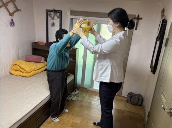 고창군보건소, 중증장애인 가정방문 재활치료서비스 호응