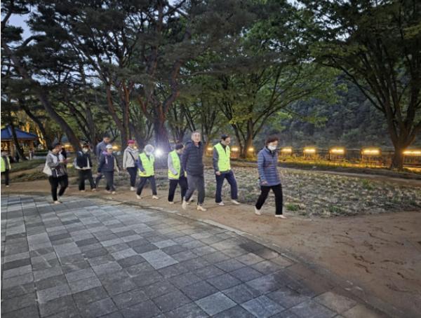 단양의 여름밤, 맨발로 달린 건강 열기