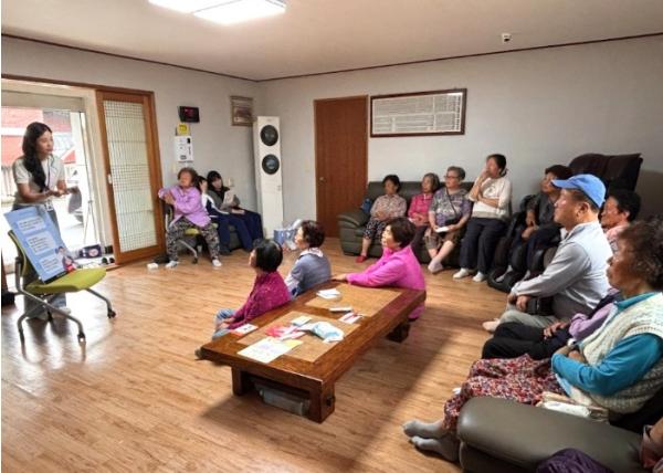 의령군, 치매안심마을 찾아가는 재산권 보호 상담 운영