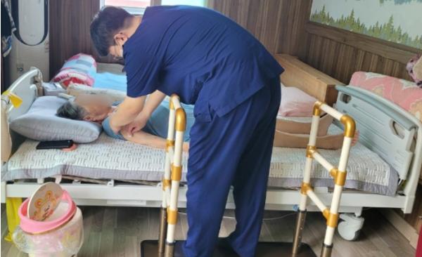 영동군보건소, 거동 불편 장애인 대상 ‘찾아가는 한의약 가정방문서비스’ 결실